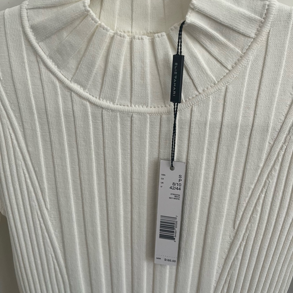 NWT Elie Tahari Turtleneck